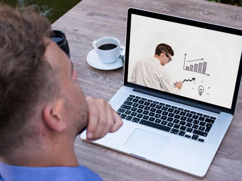 Học từ xa không bị phụ thuộc vào địa lý và lịch học cố định