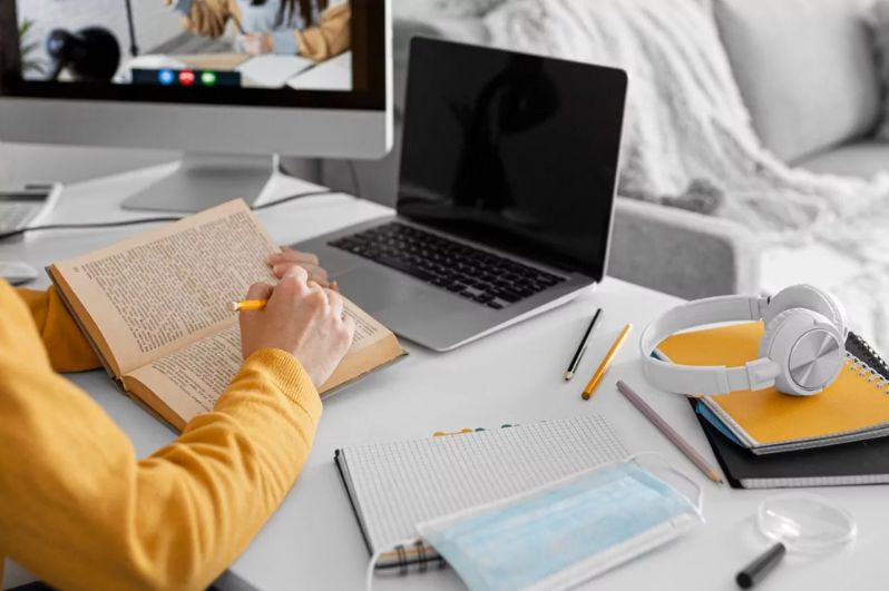 Học văn bằng thứ 2 từ xa Luật Kinh tế với rất nhiều ưu điểm