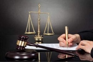 ngành luật có khó không