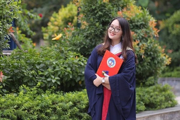Hình thức học từ xa văn bằng thứ 2 Luật Kinh tế tại NEU được nhiều người quan tâm