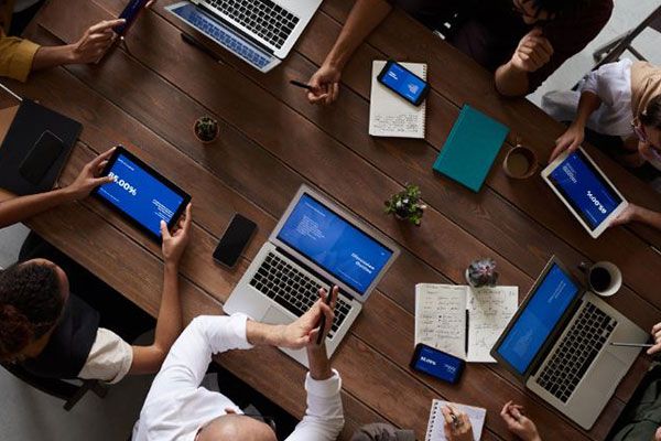 Học Quản trị kinh doanh giúp tăng cơ hội việc làm.