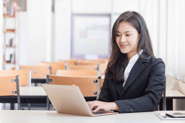 Tài chính ngân hàng hệ từ xa
